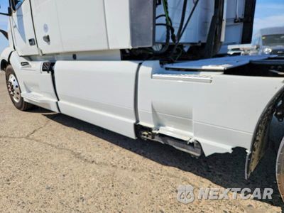 Zdjęcie 14 z 14 samochodu: 2023 VOLVO VNL SEMI TRUCK VIN:4V4NC9EH8PN612562 - miniatura