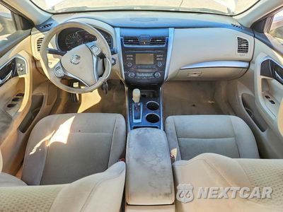 Zdjęcie 8 z 12 samochodu: 2014 NISSAN ALTIMA 2.5 S VIN:1N4AL3AP4EC143344 - miniatura