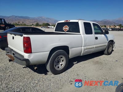 Trzecie zdjęcie samochodu z tyłu: 2003 CHEVROLET SILVERADO C1500 VIN:2GCEC19T831334060 - miniatura