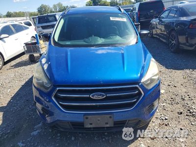 Piąte zdjęcie samochodu w środku: 2017 FORD ESCAPE SE VIN:1FMCU0GD6HUE92107 - miniatura