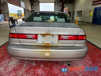 Zdjęcie 6 z 12 samochodu: 1999 TOYOTA CAMRY LE VIN:JT2BG22K0X0373427 - miniatura