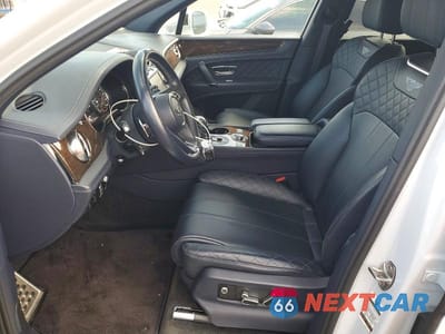 Zdjęcie 7 z 13 samochodu: 2019 BENTLEY BENTAYGA VIN:SJAAM2ZV8KC027436 - miniatura