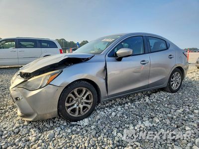 2016 SCION IA BASE 3MYDLBZV2GY115381 - główne zdjęcie licytacji z USA - miniatura