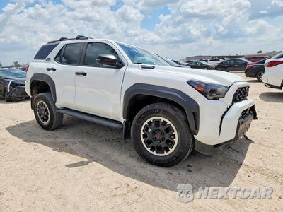 Czwarte zdjęcie samochodu z boku: 2026 TOYOTA 4RUNNER TRD OFF-ROAD PREMIUM HV VIN:JTEVB5BR3T5032498 - miniatura