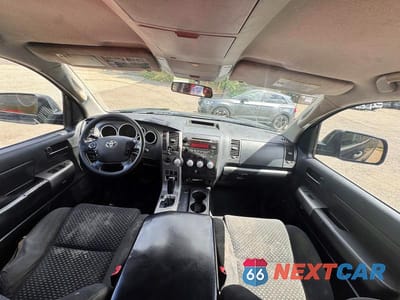 Zdjęcie 9 z 10 samochodu: 2010 TOYOTA TUNDRA DOUBLE CAB SR5 VIN:5TFUY5F10AX156877 - miniatura