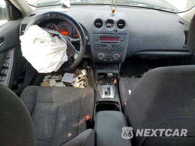 Zdjęcie 8 z 12 samochodu: 2012 NISSAN ALTIMA VIN:1N4AL2APXCC195052 - miniatura