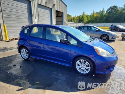 Czwarte zdjęcie samochodu z boku: 2010 HONDA FIT SPORT VIN:JHMGE8H41AC004790 - miniatura