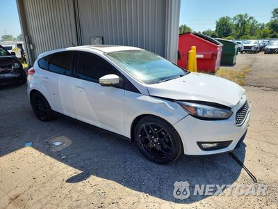 Czwarte zdjęcie samochodu z boku: 2016 FORD FOCUS SE VIN:1FADP3K24GL369360 - miniatura