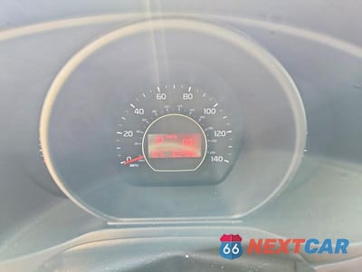 Zdjęcie 9 z 13 samochodu: 2017 KIA SOUL BASE VIN:KNDJN2A22H7457283 - miniatura