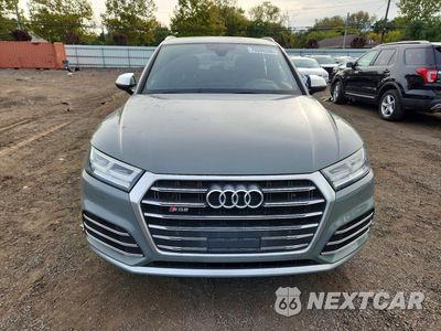 Piąte zdjęcie samochodu w środku: 2020 AUDI SQ5 PREMIUM PLUS VIN:WA1B4AFY2L2017515 - miniatura