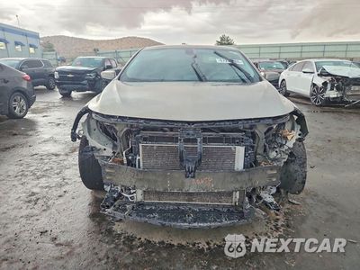 Piąte zdjęcie samochodu w środku: 2018 CHEVROLET MALIBU LT VIN:1G1ZD5ST1JF207570 - miniatura