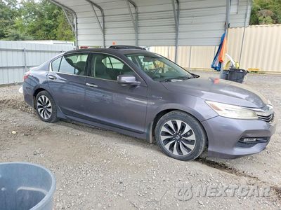 Czwarte zdjęcie samochodu z boku: 2017 HONDA ACCORD TOURING HYBRID VIN:JHMCR6F72HC022164 - miniatura