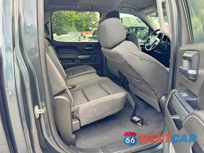 Zdjęcie 9 z 12 samochodu: 2018 CHEVROLET SILVERADO K1500 LT VIN:3GCUKREC4JG539270 - miniatura