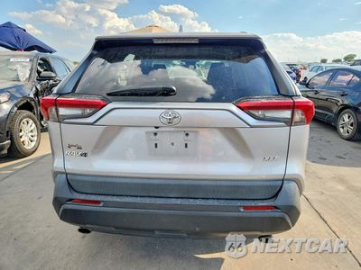 Zdjęcie 6 z 14 samochodu: 2020 TOYOTA RAV4 XLE VIN:2T3W1RFV5LC045807 - miniatura