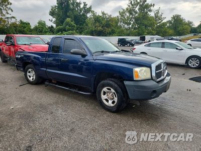 Czwarte zdjęcie samochodu z boku: 2005 DODGE DAKOTA ST VIN:1D7HW22N05S254055 - miniatura