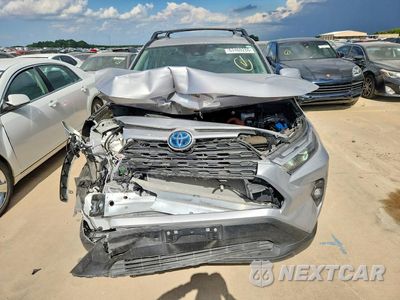 Piąte zdjęcie samochodu w środku: 2024 TOYOTA RAV4 XLE PREMIUM VIN:4T3B6RFV2RU172473 - miniatura