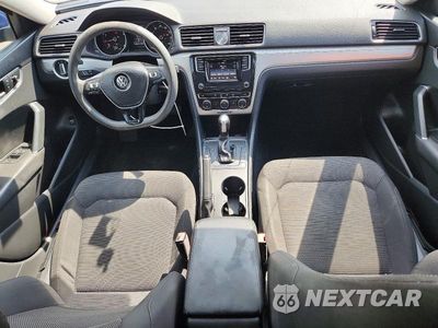 Zdjęcie 8 z 12 samochodu: 2016 VOLKSWAGEN PASSAT S VIN:1VWAT7A38GC029362 - miniatura