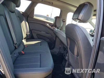 Zdjęcie 10 z 12 samochodu: 2024 AUDI Q4 E-TRON PREMIUM PLUS VIN:WA1L2BFZ7RP021435 - miniatura
