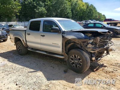 Czwarte zdjęcie samochodu z boku: 2007 TOYOTA TACOMA DOUBLE CAB PRERUNNER VIN:3TMJU62N67M034844 - miniatura