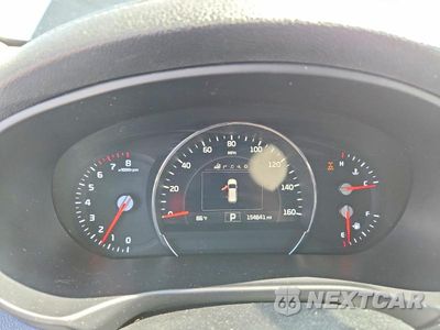 Zdjęcie 9 z 13 samochodu: 2016 KIA SORENTO SX V6 VIN:5XYPKDA53GG029474 - miniatura
