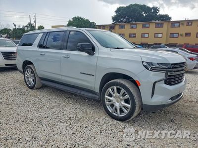 Czwarte zdjęcie samochodu z boku: 2022 CHEVROLET SUBURBAN K1500 RST VIN:1GNSKEKL1NR201844 - miniatura