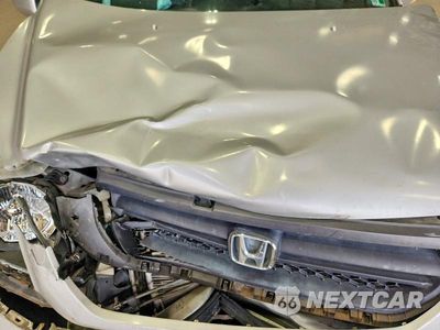 Zdjęcie 11 z 12 samochodu: 2004 HONDA PILOT EXL VIN:2HKYF18574H505789 - miniatura