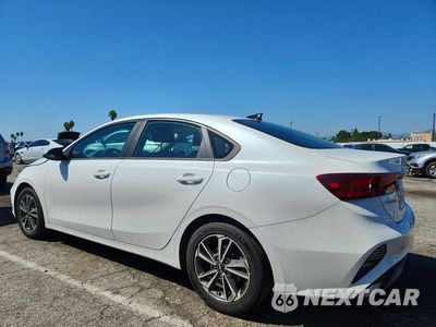 Drugie zdjęcie samochodu z przodu: 2024 KIA FORTE LXS VIN:3KPF24AD8RE720535 - miniatura
