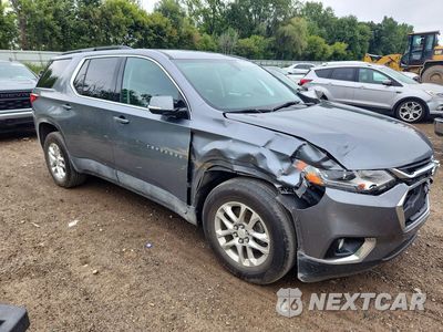 Czwarte zdjęcie samochodu z boku: 2020 CHEVROLET TRAVERSE LT VIN:1GNEVHKW2LJ266701 - miniatura