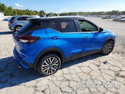 Trzecie zdjęcie samochodu z tyłu: 2022 NISSAN KICKS SV VIN:3N1CP5CV4NL488363 - miniatura