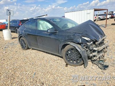 Czwarte zdjęcie samochodu z boku: 2021 TESLA MODEL Y VIN:5YJYGDED2MF107446 - miniatura