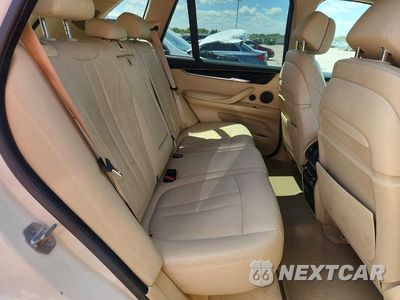 Zdjęcie 10 z 12 samochodu: 2015 BMW X5 XDRIVE35I VIN:5UXKR0C5XF0P09791 - miniatura