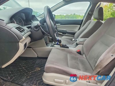 Zdjęcie 7 z 12 samochodu: 2012 HONDA ACCORD LXP VIN:1HGCP2F48CA012170 - miniatura