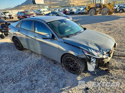 Czwarte zdjęcie samochodu z boku: 2021 HYUNDAI ELANTRA SEL VIN:KMHLM4AG7MU111143 - miniatura