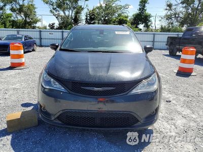 Piąte zdjęcie samochodu w środku: 2019 CHRYSLER PACIFICA TOURING L PLUS VIN:2C4RC1EGXKR541737 - miniatura