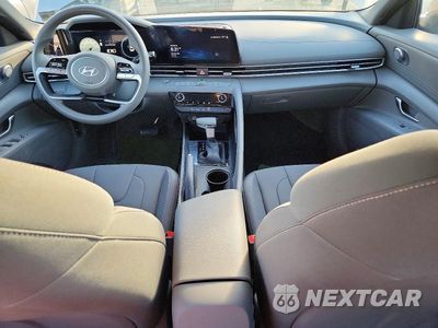 Zdjęcie 8 z 12 samochodu: 2024 HYUNDAI ELANTRA SEL VIN:KMHLM4DG2RU733362 - miniatura