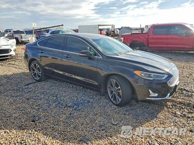 Czwarte zdjęcie samochodu z boku: 2020 FORD FUSION TITANIUM VIN:3FA6P0K99LR128040 - miniatura