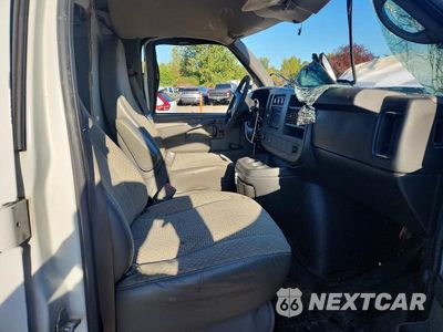 Zdjęcie 7 z 12 samochodu: 2010 CHEVROLET EXPRESS G2500 DELIVERY VAN VIN:1GCZGFBA3A1130331 - miniatura