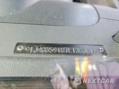 Zdjęcie 12 z 12 samochodu: 2007 JEEP WRANGLER SAHARA VIN:1J4GB59187L136381 - miniatura