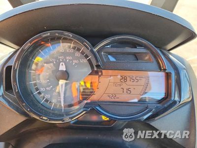 Zdjęcie 7 z 9 samochodu: 2015 BMW C650 GT VIN:WB1013402FZ663807 - miniatura