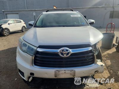 Piąte zdjęcie samochodu w środku: 2016 TOYOTA HIGHLANDER XLE VIN:5TDJKRFH9GS285434 - miniatura