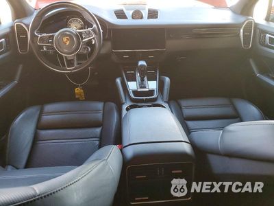Zdjęcie 8 z 12 samochodu: 2021 PORSCHE CAYENNE E-HYBRID VIN:WP1AE2AY7MDA24668 - miniatura