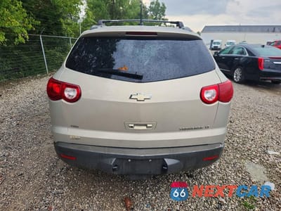 Zdjęcie 6 z 13 samochodu: 2011 CHEVROLET TRAVERSE LT VIN:1GNKVGED5BJ401689 - miniatura
