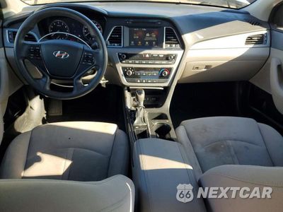 Zdjęcie 8 z 12 samochodu: 2016 HYUNDAI SONATA SE VIN:5NPE24AF2GH267051 - miniatura