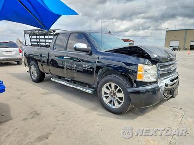 Czwarte zdjęcie samochodu z boku: 2009 CHEVROLET SILVERADO C1500 LT VIN:2GCEC290391117553 - miniatura