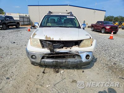Piąte zdjęcie samochodu w środku: 2010 NISSAN FRONTIER SE V6 VIN:1N6AD0ER0AC431838 - miniatura