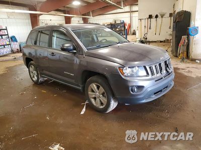 Czwarte zdjęcie samochodu z boku: 2016 JEEP COMPASS SPORT VIN:1C4NJDBB1GD631075 - miniatura