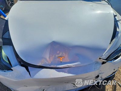 Zdjęcie 11 z 13 samochodu: 2024 TESLA MODEL Y VIN:7SAYGDEE4RA286847 - miniatura