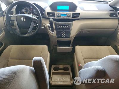 Zdjęcie 8 z 13 samochodu: 2012 HONDA ODYSSEY LX VIN:5FNRL5H23CB018046 - miniatura