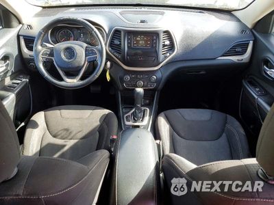 Zdjęcie 8 z 13 samochodu: 2015 JEEP CHEROKEE LATITUDE VIN:1C4PJLCS3FW597046 - miniatura