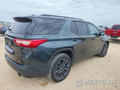 Trzecie zdjęcie samochodu z tyłu: 2020 CHEVROLET TRAVERSE RS VIN:1GNERJKWXLJ277232 - miniatura